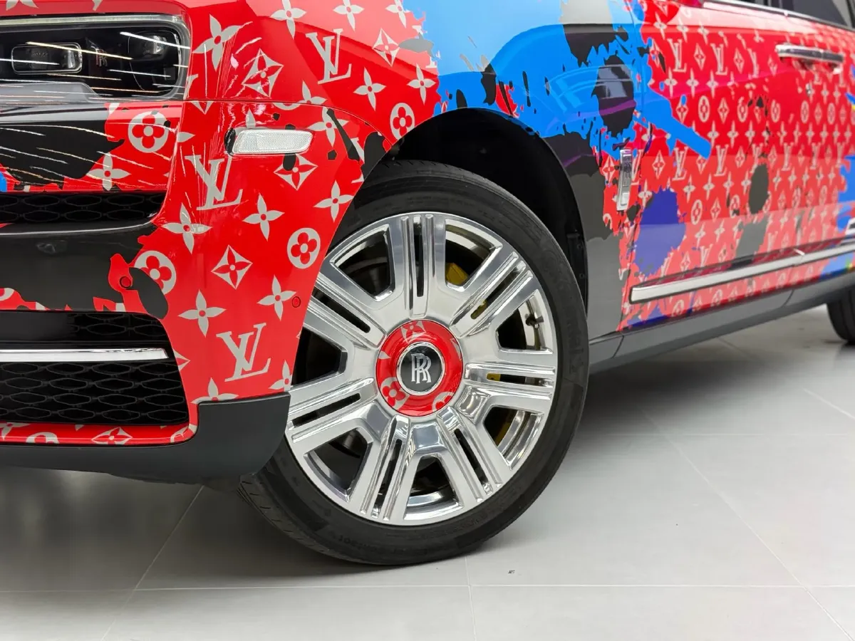 2018 Rolls-Royce Cullinan 6.7T 571HP V12 8AT,autocango,china used car exporter,china ev exporter,chinese used car exporter,chinese used ev exporter