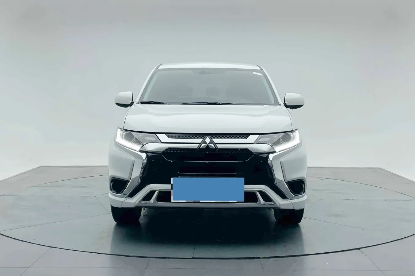 2021 Mitsubishi Outlander 2.0L 166HP L4 CVT,autocango,china used car exporter,china ev exporter,chinese used car exporter,chinese used ev exporter