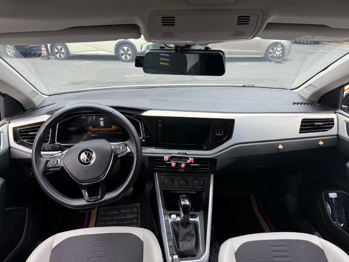 2023 Volkswagen Polo 1.5L 110HP L4 6AT,autocango,china used car exporter,china ev exporter,chinese used car exporter,chinese used ev exporter