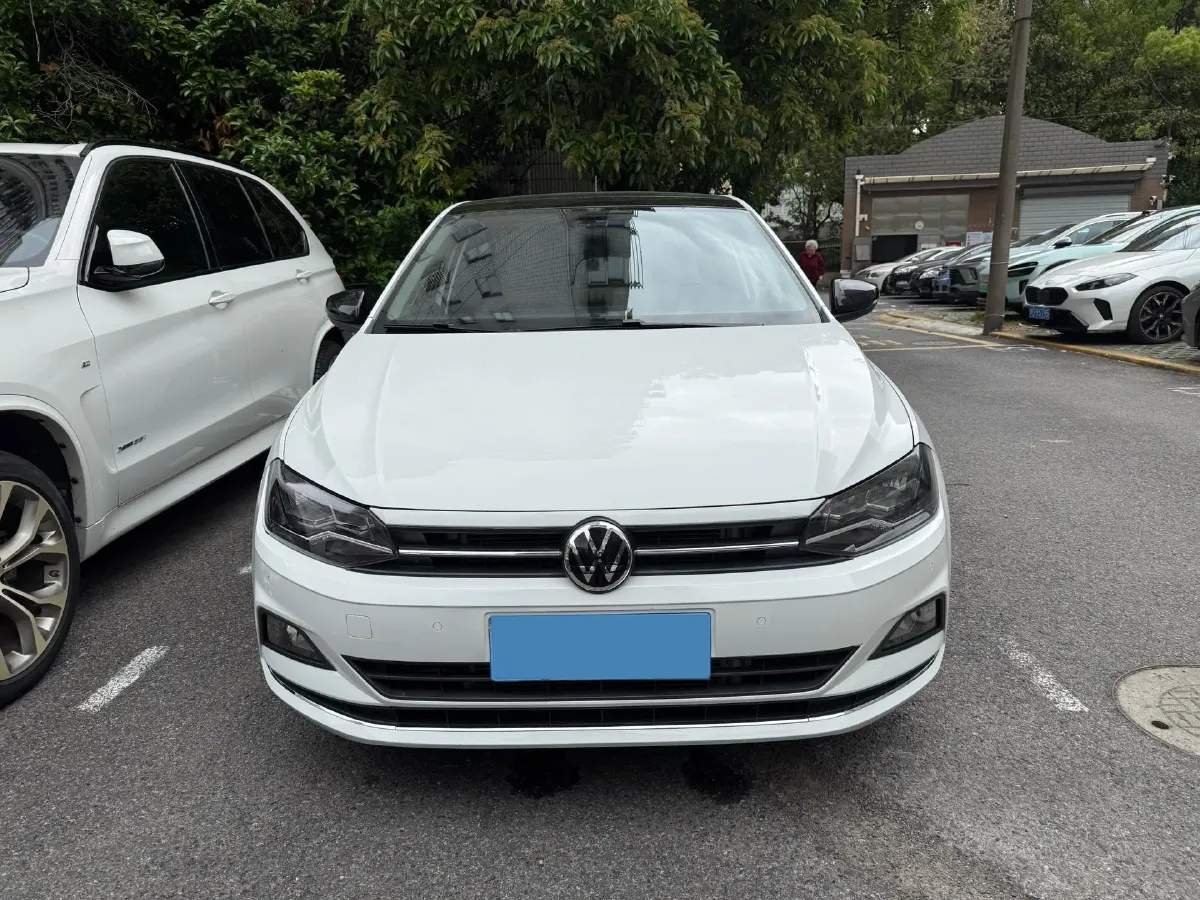 2023 Volkswagen Polo 1.5L 110HP L4 6AT,autocango,china used car exporter,china ev exporter,chinese used car exporter,chinese used ev exporter