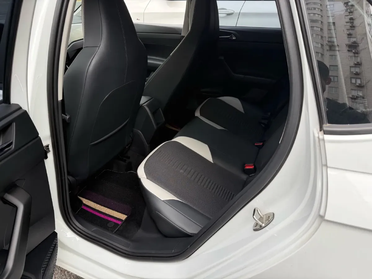 2023 Volkswagen Polo 1.5L 110HP L4 6AT,autocango,china used car exporter,china ev exporter,chinese used car exporter,chinese used ev exporter