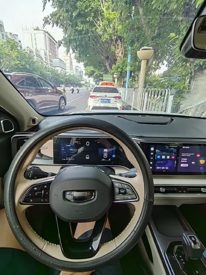 2023 Geely ICON 1.5T 181HP L4 7DCT,autocango,china used car exporter,china ev exporter,chinese used car exporter,chinese used ev exporter