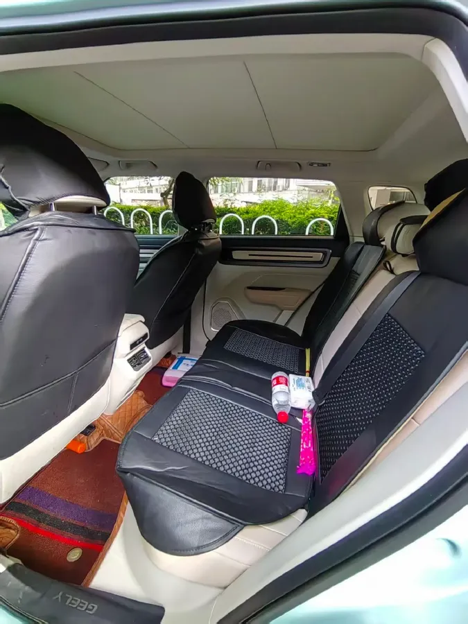 2023 Geely ICON 1.5T 181HP L4 7DCT,autocango,china used car exporter,china ev exporter,chinese used car exporter,chinese used ev exporter