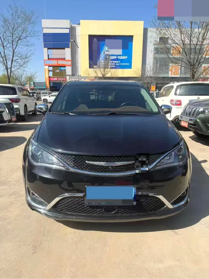 2017 Chrysler Pacifica 3.6L 279HP V6 9AT,autocango,china used car exporter,china ev exporter,chinese used car exporter,chinese used ev exporter