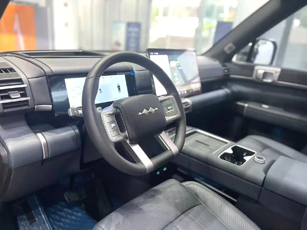 2025 FangChengBao Tai 7 1.5T 156HP L4 E-CVT PHEV,autocango,china used car exporter,china ev exporter,chinese used car exporter,chinese used ev exporter