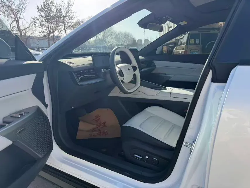 2024 DongFeng eπ eπ007 REEV 105HP REEV 28.4KWH,autocango,china used car exporter,china ev exporter,chinese used car exporter,chinese used ev exporter