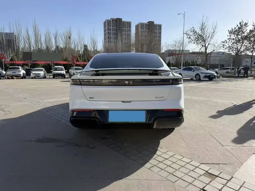 2024 DongFeng eπ eπ007 REEV 105HP REEV 28.4KWH,autocango,china used car exporter,china ev exporter,chinese used car exporter,chinese used ev exporter