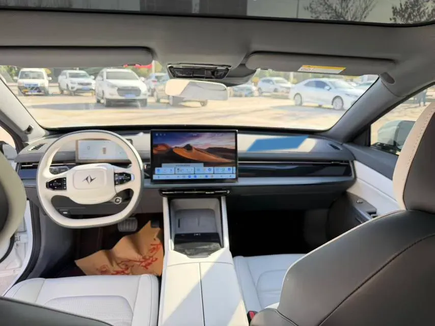 2024 DongFeng eπ eπ007 REEV 105HP REEV 28.4KWH,autocango,china used car exporter,china ev exporter,chinese used car exporter,chinese used ev exporter