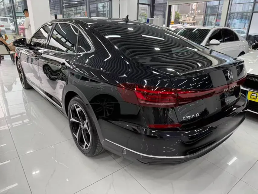 2025 Volkswagen Passat 2.0T 186HP L4 7DCT,autocango,china used car exporter,china ev exporter,chinese used car exporter,chinese used ev exporter