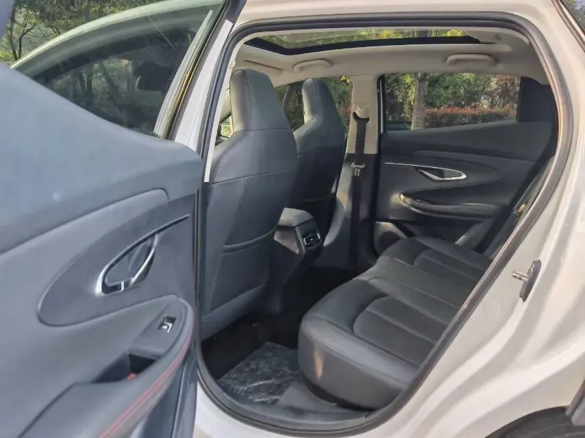 2020 ChangAn UNI-T 1.5T 180HP L4 7DCT,autocango,china used car exporter,china ev exporter,chinese used car exporter,chinese used ev exporter