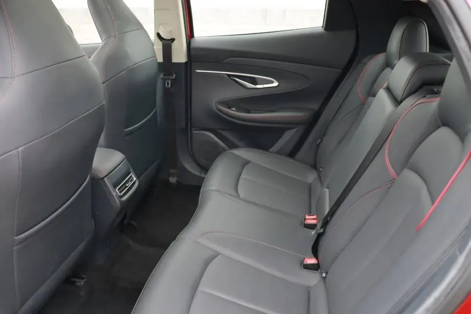 2020 ChangAn UNI-T 1.5T 180HP L4 7DCT,autocango,china used car exporter,china ev exporter,chinese used car exporter,chinese used ev exporter