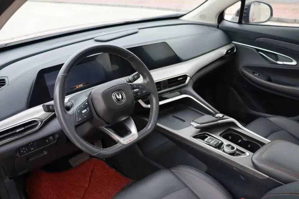 2020 ChangAn UNI-T 1.5T 180HP L4 7DCT,autocango,china used car exporter,china ev exporter,chinese used car exporter,chinese used ev exporter