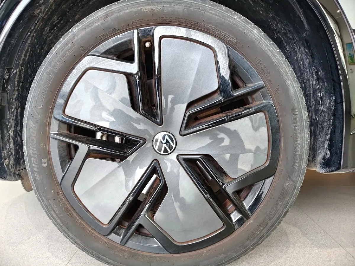 2024 Volkswagen Tiguan L 2.0T 220HP L4 7DCT,autocango,china used car exporter,china ev exporter,chinese used car exporter,chinese used ev exporter