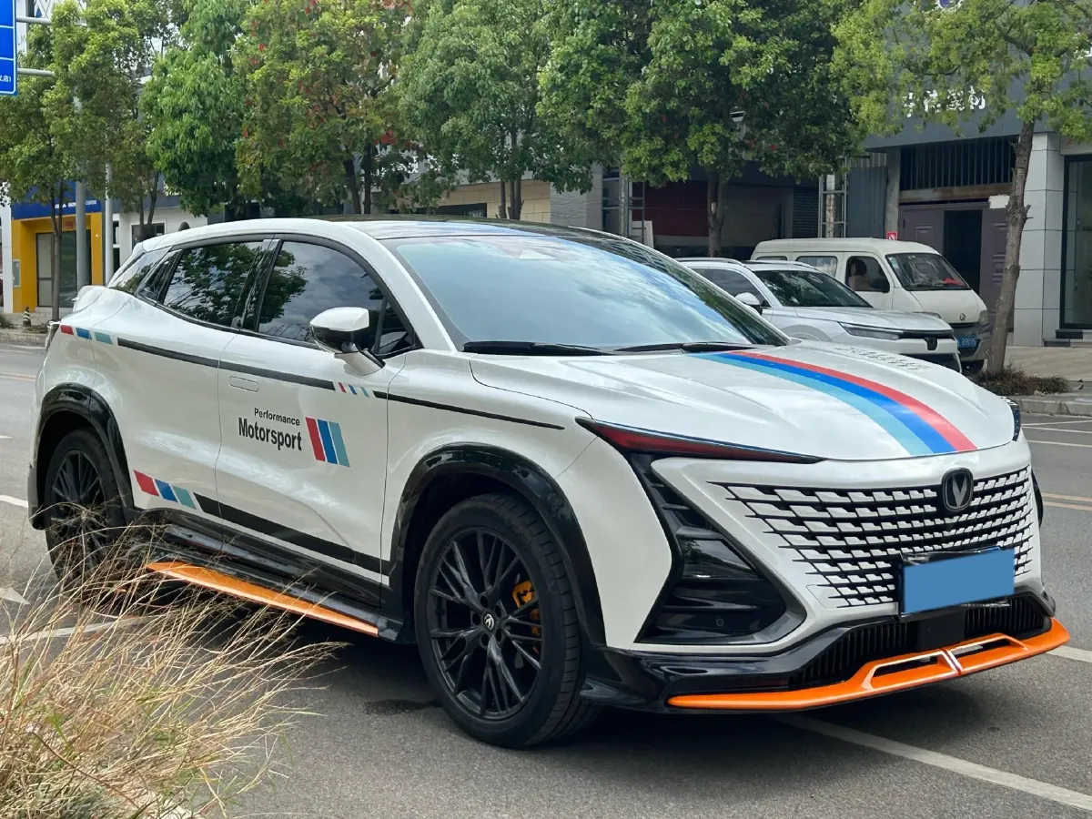 2023 ChangAn UNI-T 1.5T 188HP L4 7DCT,autocango,china used car exporter,china ev exporter,chinese used car exporter,chinese used ev exporter