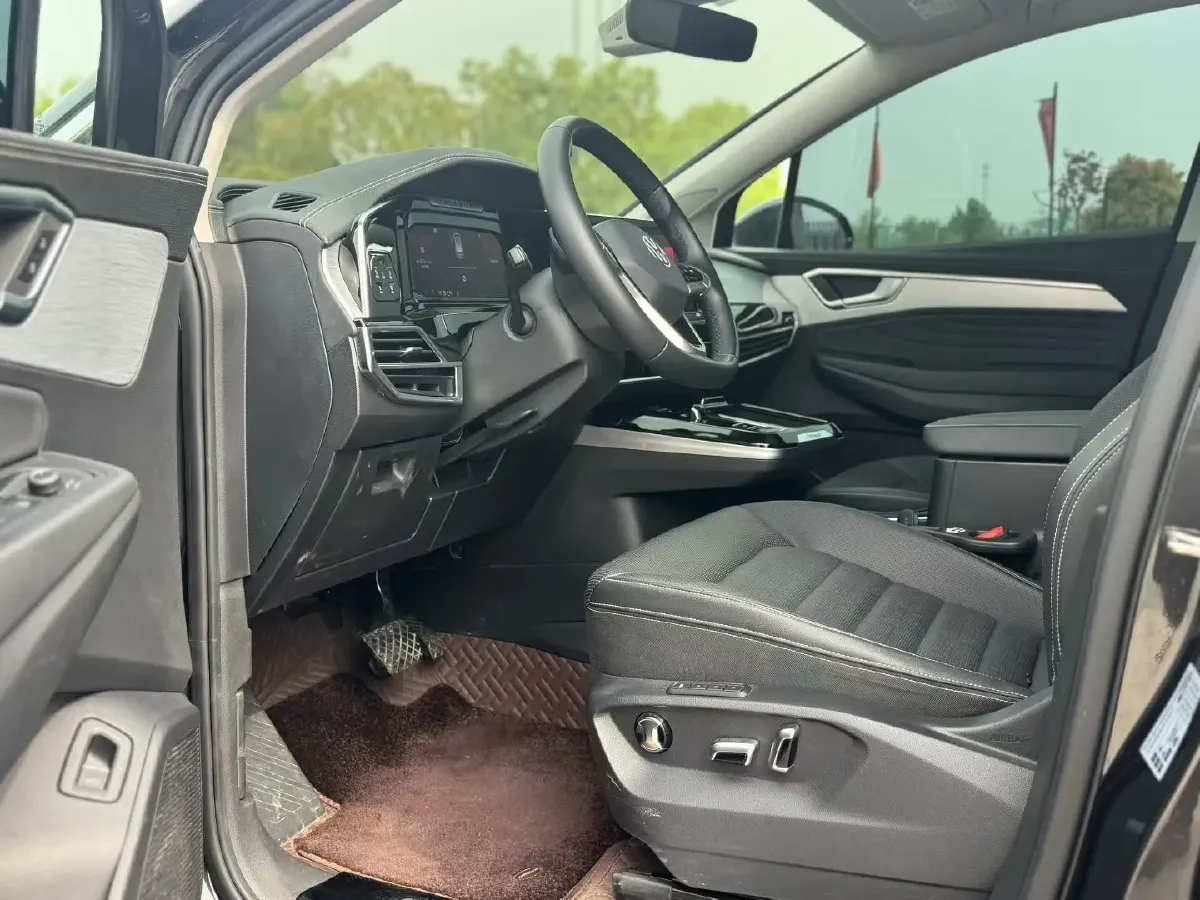 2023 Volkswagen Talagon 2.0T 220HP L4 7DCT,autocango,china used car exporter,china ev exporter,chinese used car exporter,chinese used ev exporter