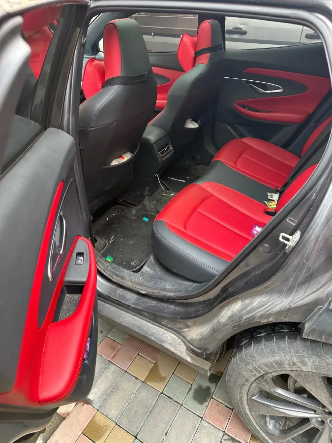 2020 ChangAn UNI-T 1.5T 180HP L4 7DCT,autocango,china used car exporter,china ev exporter,chinese used car exporter,chinese used ev exporter