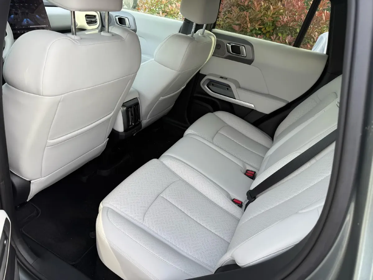 2025 FangChengBao Tai 3 BEV,autocango,china used car exporter,china ev exporter,chinese used car exporter,chinese used ev exporter