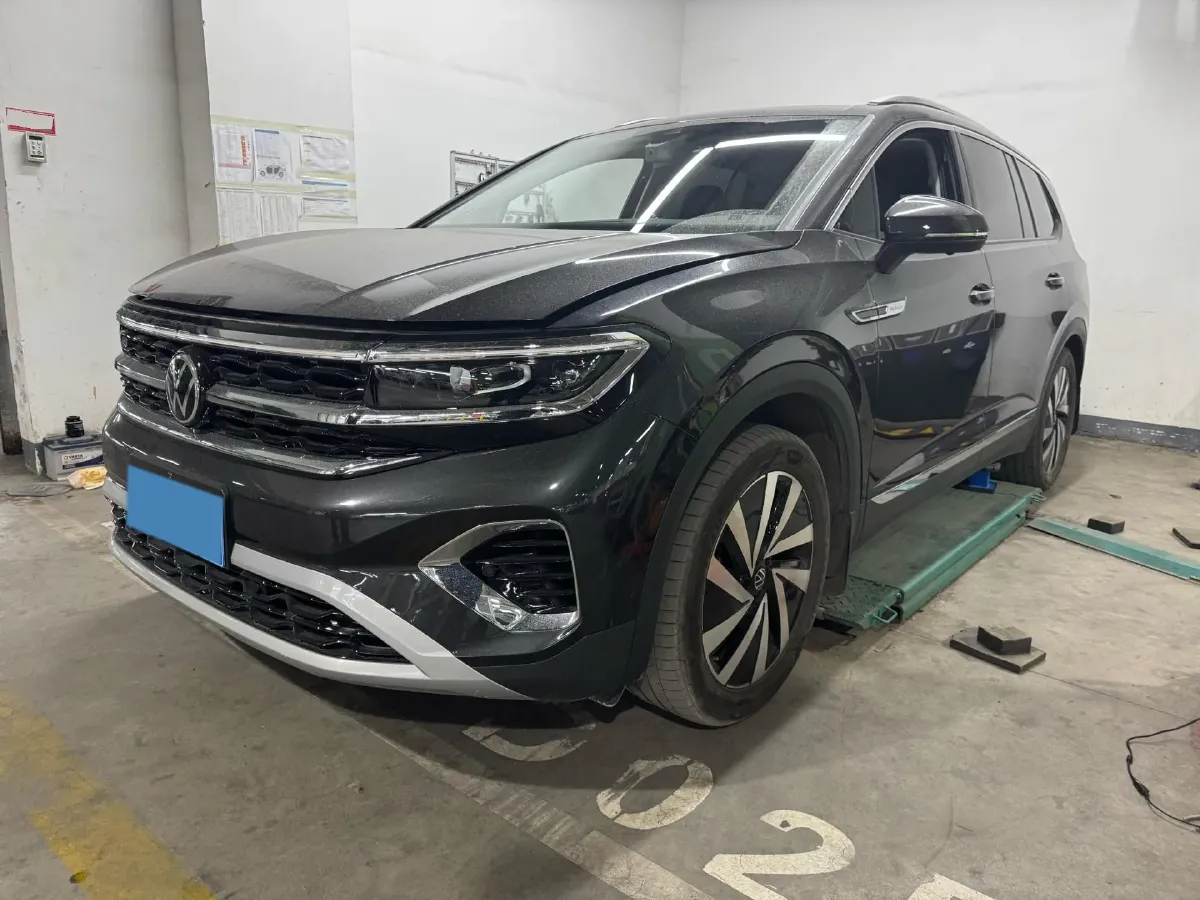 2021 Volkswagen Talagon 2.0T 220HP L4 7DCT,autocango,china used car exporter,china ev exporter,chinese used car exporter,chinese used ev exporter