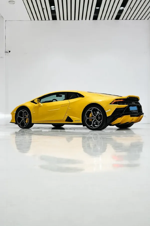 2020 Lamborghini Huracán 5.2L 611HP V10 7DCT,autocango,china used car exporter,china ev exporter,chinese used car exporter,chinese used ev exporter