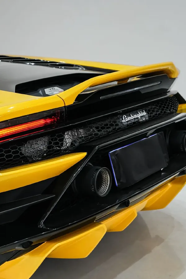 2020 Lamborghini Huracán 5.2L 611HP V10 7DCT,autocango,china used car exporter,china ev exporter,chinese used car exporter,chinese used ev exporter