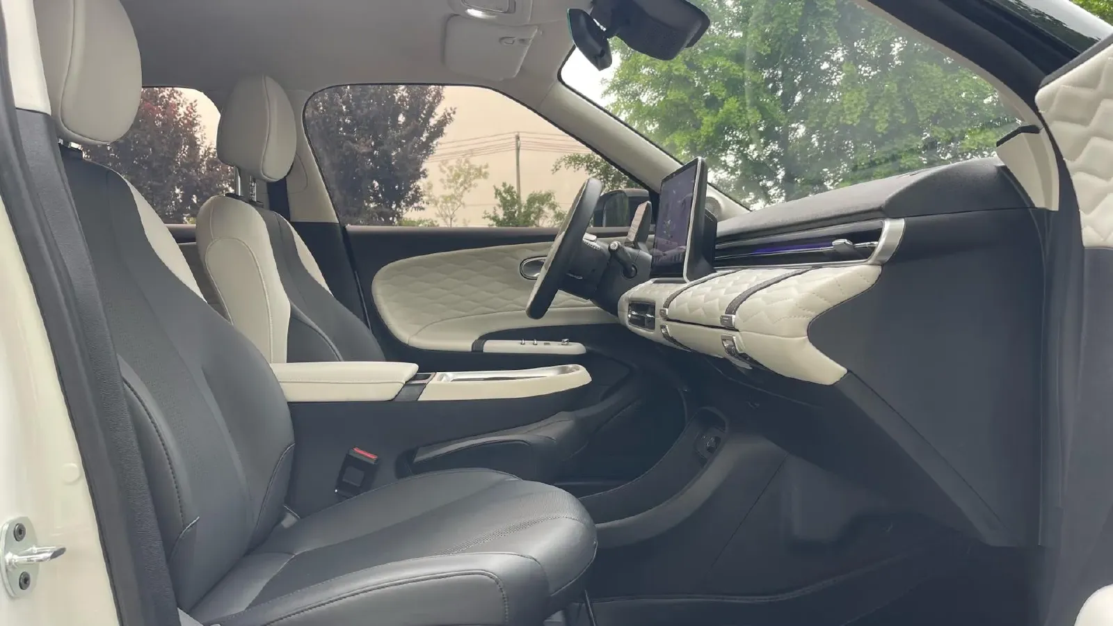 2024 DongFeng eπ 01 BEV 42.3KWH,autocango,china used car exporter,china ev exporter,chinese used car exporter,chinese used ev exporter