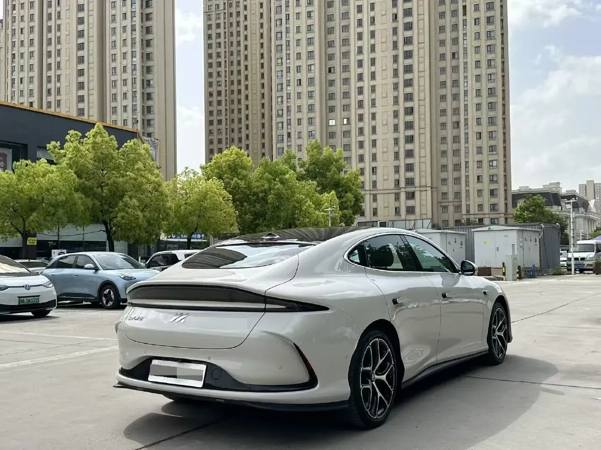 2025 IM L6 BEV,autocango,china used car exporter,china ev exporter,chinese used car exporter,chinese used ev exporter