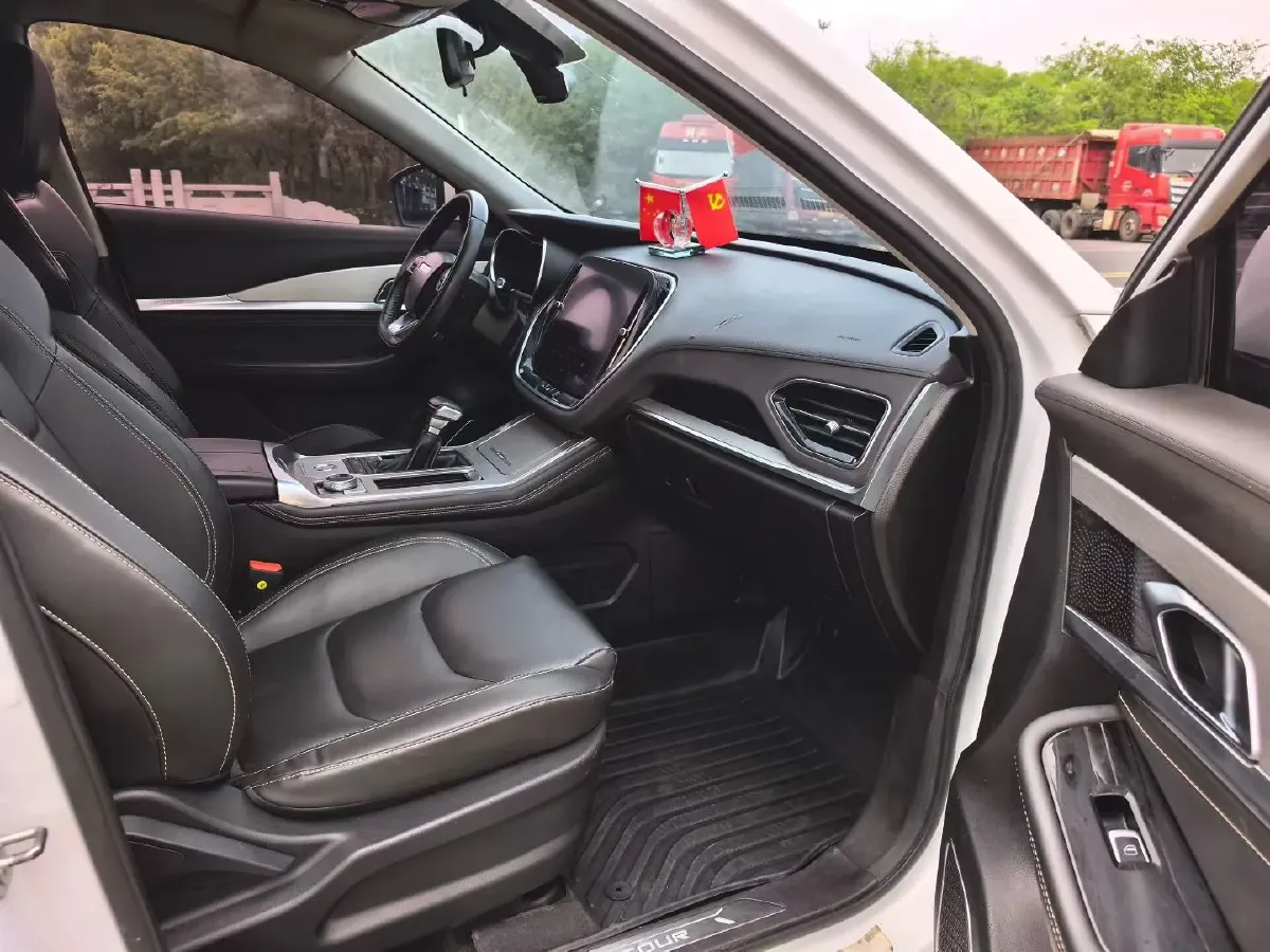 2022 Jetour X70 1.5T 156HP L4 6DCT,autocango,china used car exporter,china ev exporter,chinese used car exporter,chinese used ev exporter