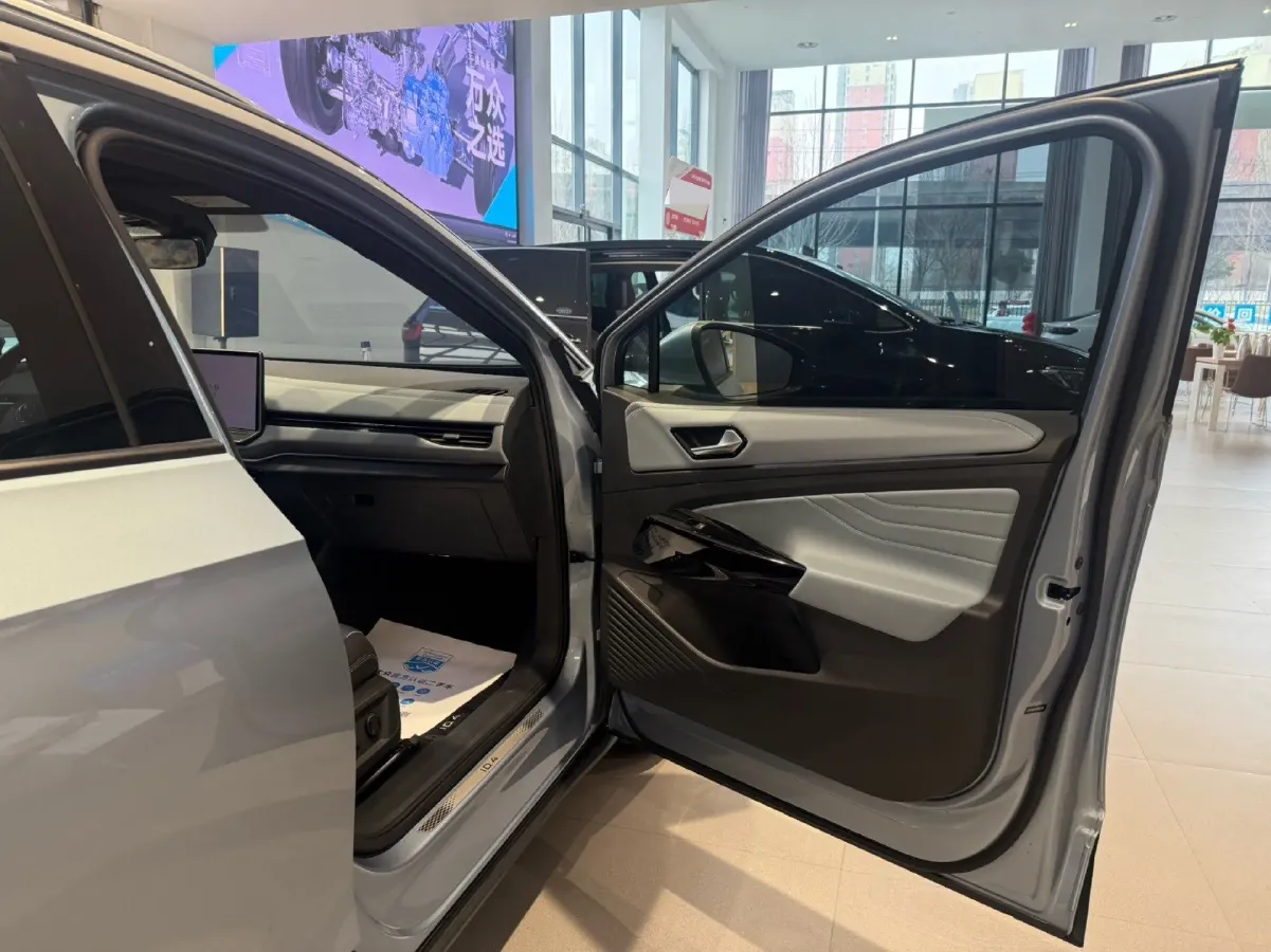 2025 Volkswagen ID.4 X BEV 52.8KWH,autocango,china used car exporter,china ev exporter,chinese used car exporter,chinese used ev exporter