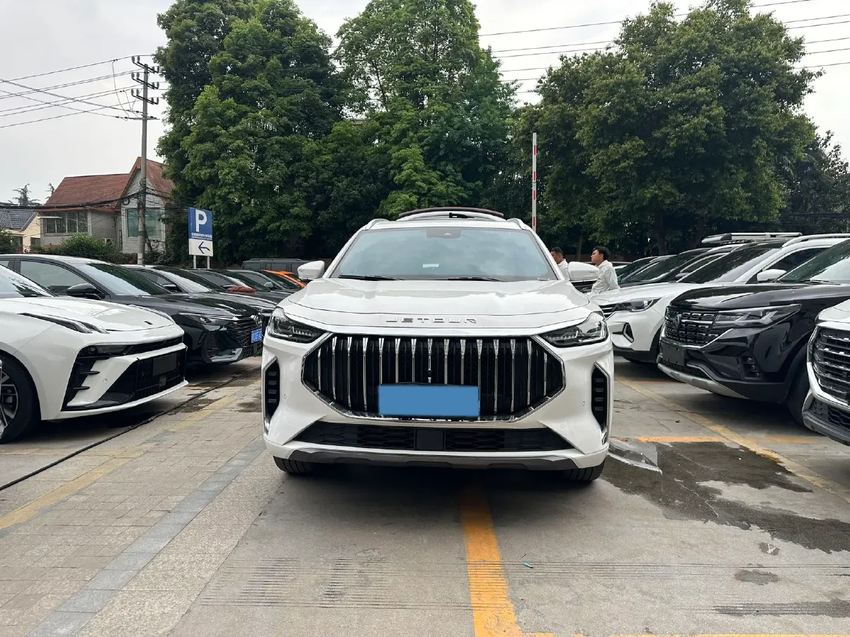 2021 Chery Tiggo 8 Plus 1.6T 197HP L4 7DCT,autocango,china used car exporter,china ev exporter,chinese used car exporter,chinese used ev exporter