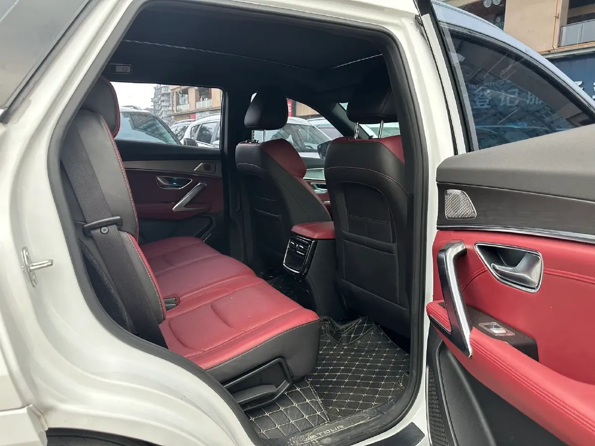 2021 Chery Tiggo 8 Plus 1.6T 197HP L4 7DCT,autocango,china used car exporter,china ev exporter,chinese used car exporter,chinese used ev exporter