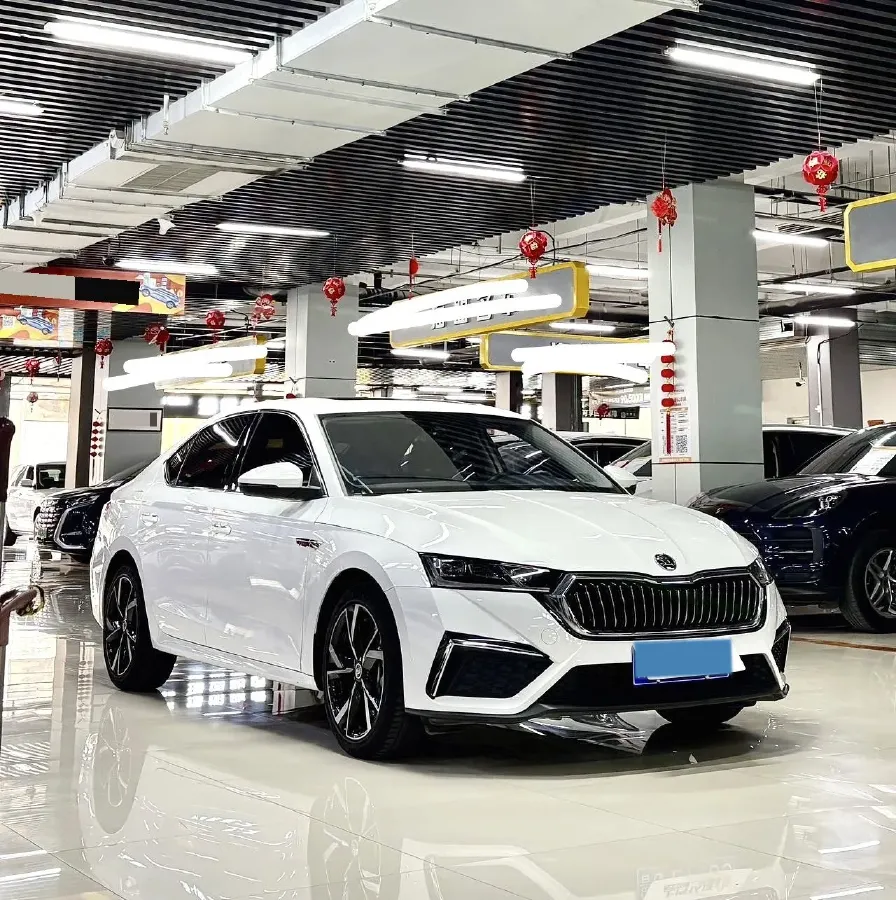 2022 Skoda Octavia 1.4T 150HP L4 7DCT,autocango,china used car exporter,china ev exporter,chinese used car exporter,chinese used ev exporter