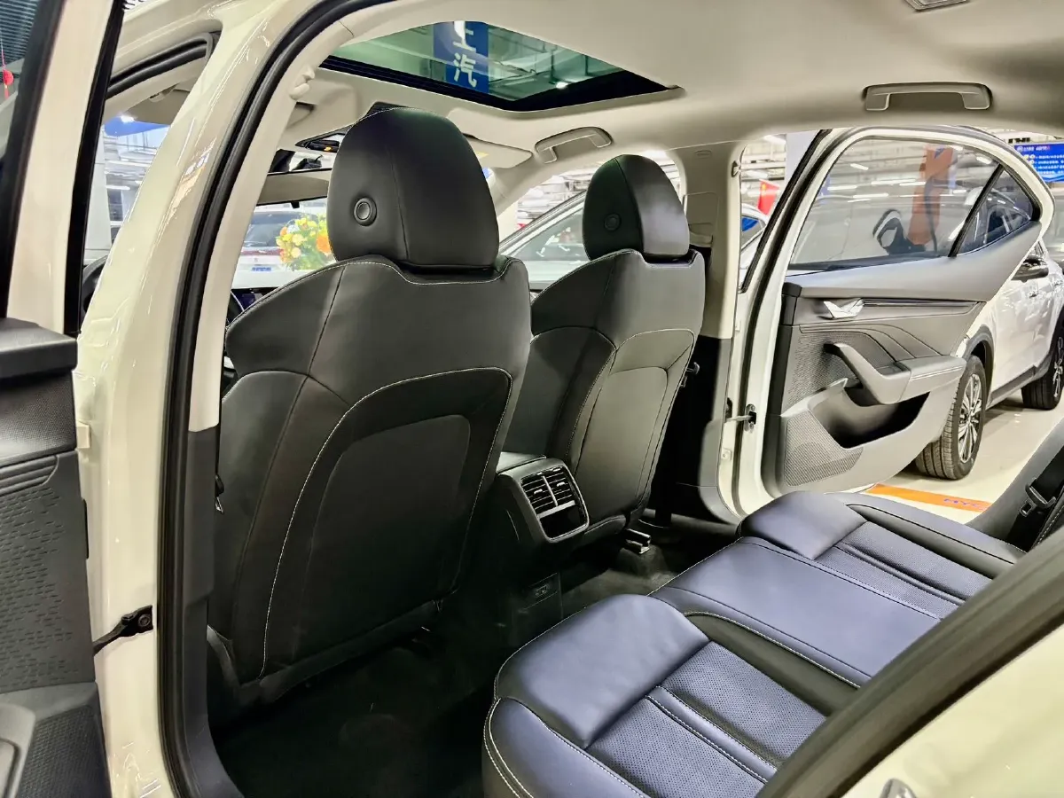 2022 Skoda Octavia 1.4T 150HP L4 7DCT,autocango,china used car exporter,china ev exporter,chinese used car exporter,chinese used ev exporter