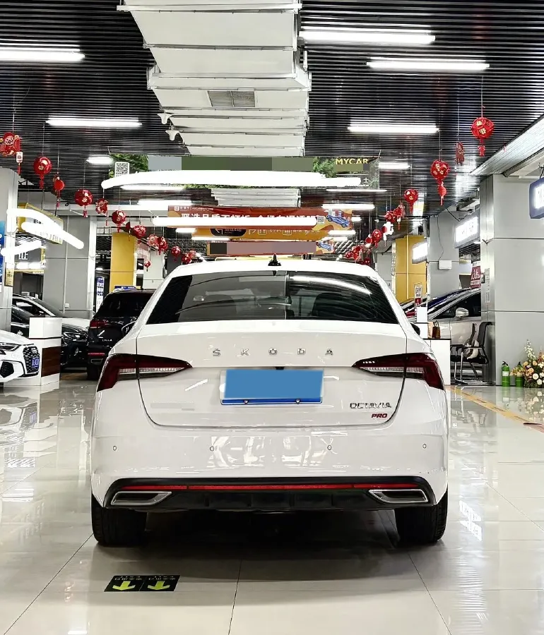 2022 Skoda Octavia 1.4T 150HP L4 7DCT,autocango,china used car exporter,china ev exporter,chinese used car exporter,chinese used ev exporter