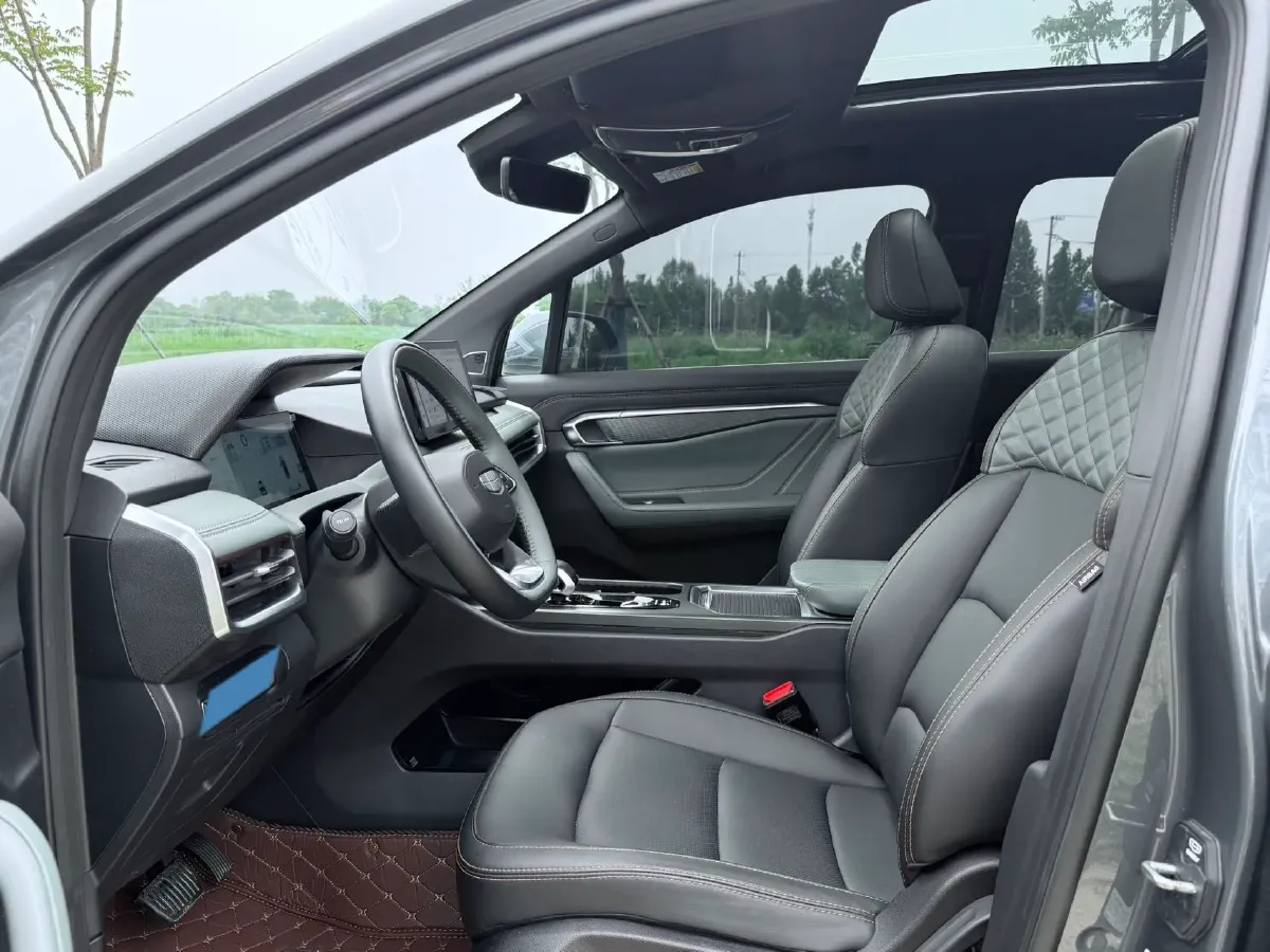 2024 Geely Okavango L 2.0T 218HP L4 7DCT,autocango,china used car exporter,china ev exporter,chinese used car exporter,chinese used ev exporter