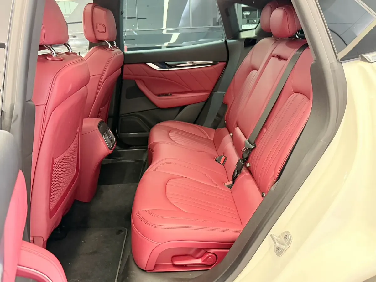 2021 Maserati Levante 3.0T 350HP V6 8AT,autocango,china used car exporter,china ev exporter,chinese used car exporter,chinese used ev exporter