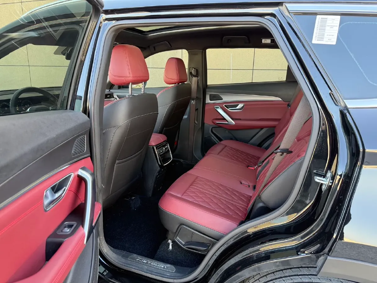 2024 Jetour X70 Plus 1.5T 156HP L4 6DCT,autocango,china used car exporter,china ev exporter,chinese used car exporter,chinese used ev exporter