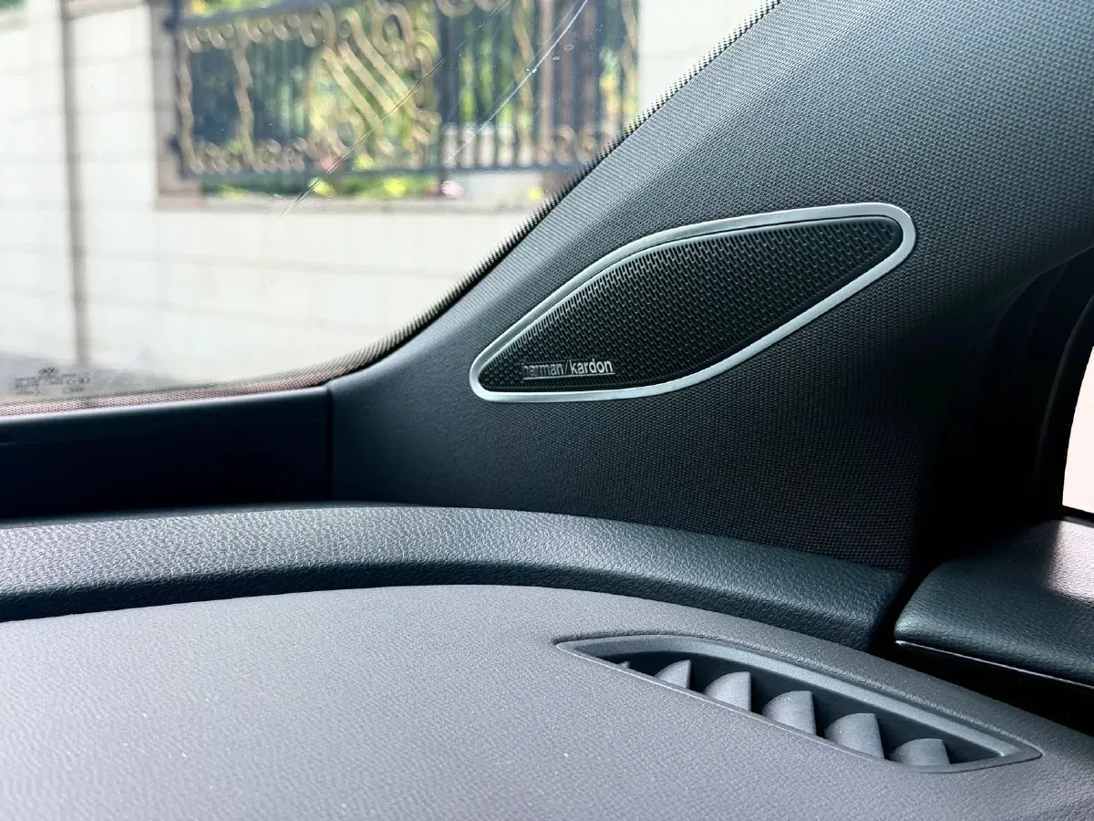 2022 Volkswagen ID.4 Crozz BEV 84.8KWH,autocango,china used car exporter,china ev exporter,chinese used car exporter,chinese used ev exporter