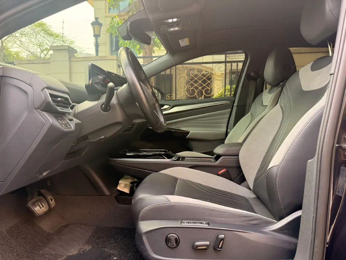 2022 Volkswagen ID.4 Crozz BEV 84.8KWH,autocango,china used car exporter,china ev exporter,chinese used car exporter,chinese used ev exporter