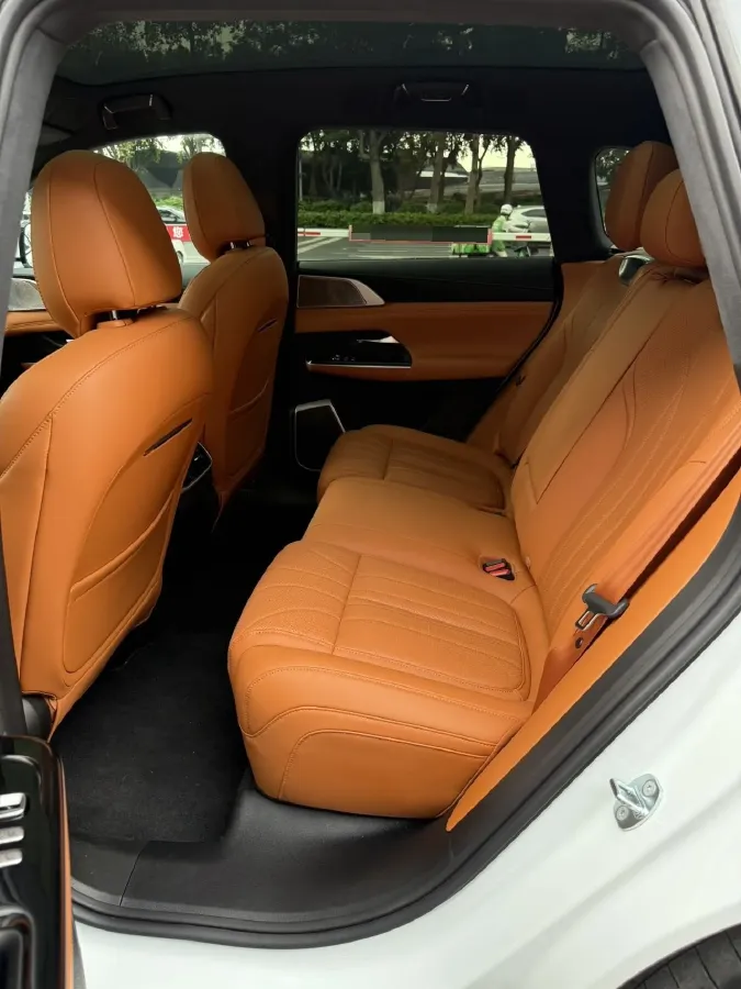 2025 Xpeng G9 BEV 79KWH,autocango,china used car exporter,china ev exporter,chinese used car exporter,chinese used ev exporter