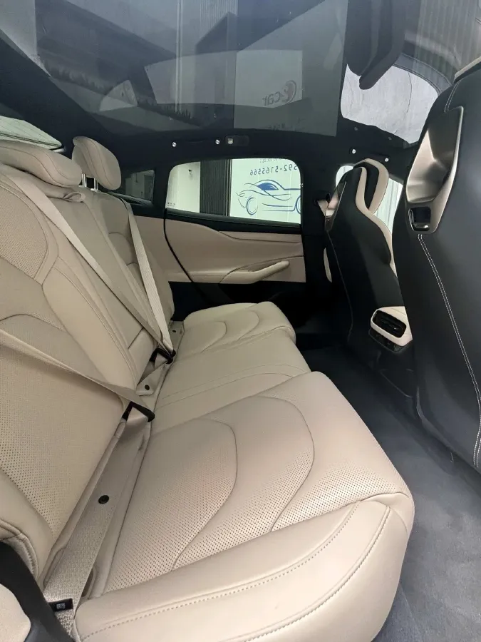 2024 MI SU7 BEV 73.6KWH,autocango,china used car exporter,china ev exporter,chinese used car exporter,chinese used ev exporter