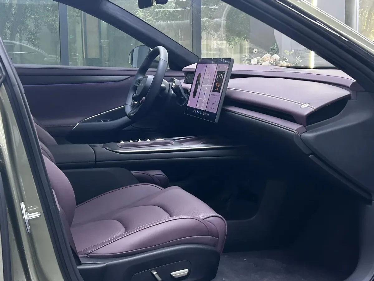 2024 MI SU7 BEV 101KWH,autocango,china used car exporter,china ev exporter,chinese used car exporter,chinese used ev exporter