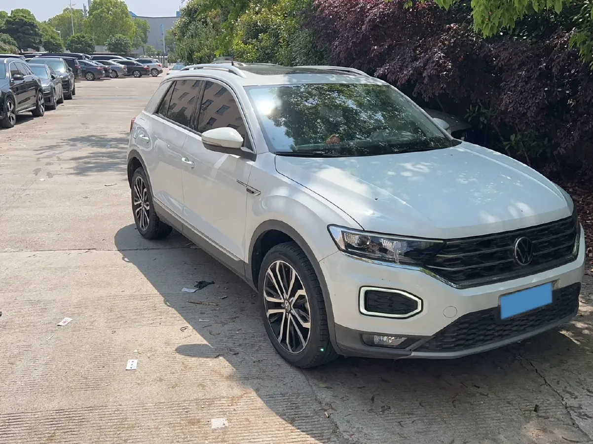 2021 Volkswagen T-Roc 1.4T 150HP L4 7DCT,autocango,china used car exporter,china ev exporter,chinese used car exporter,chinese used ev exporter