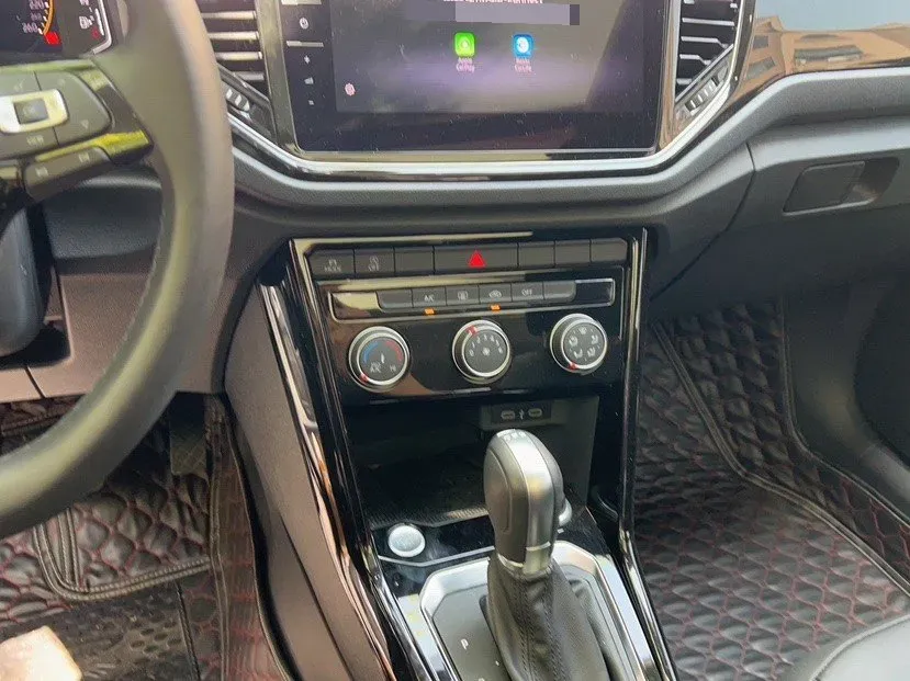 2021 Volkswagen T-Roc 1.4T 150HP L4 7DCT,autocango,china used car exporter,china ev exporter,chinese used car exporter,chinese used ev exporter