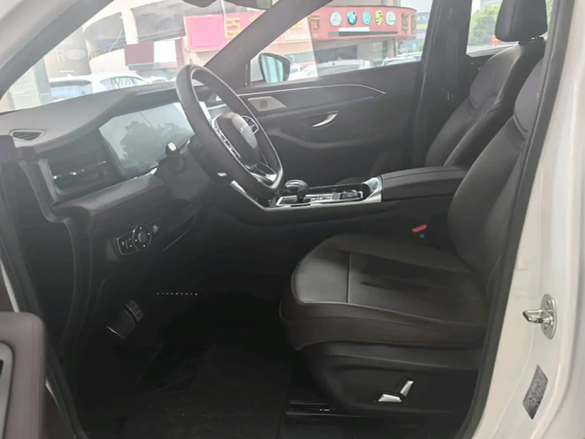 2022 Jetour X90 2.0T 254HP L4 7DCT,autocango,china used car exporter,china ev exporter,chinese used car exporter,chinese used ev exporter