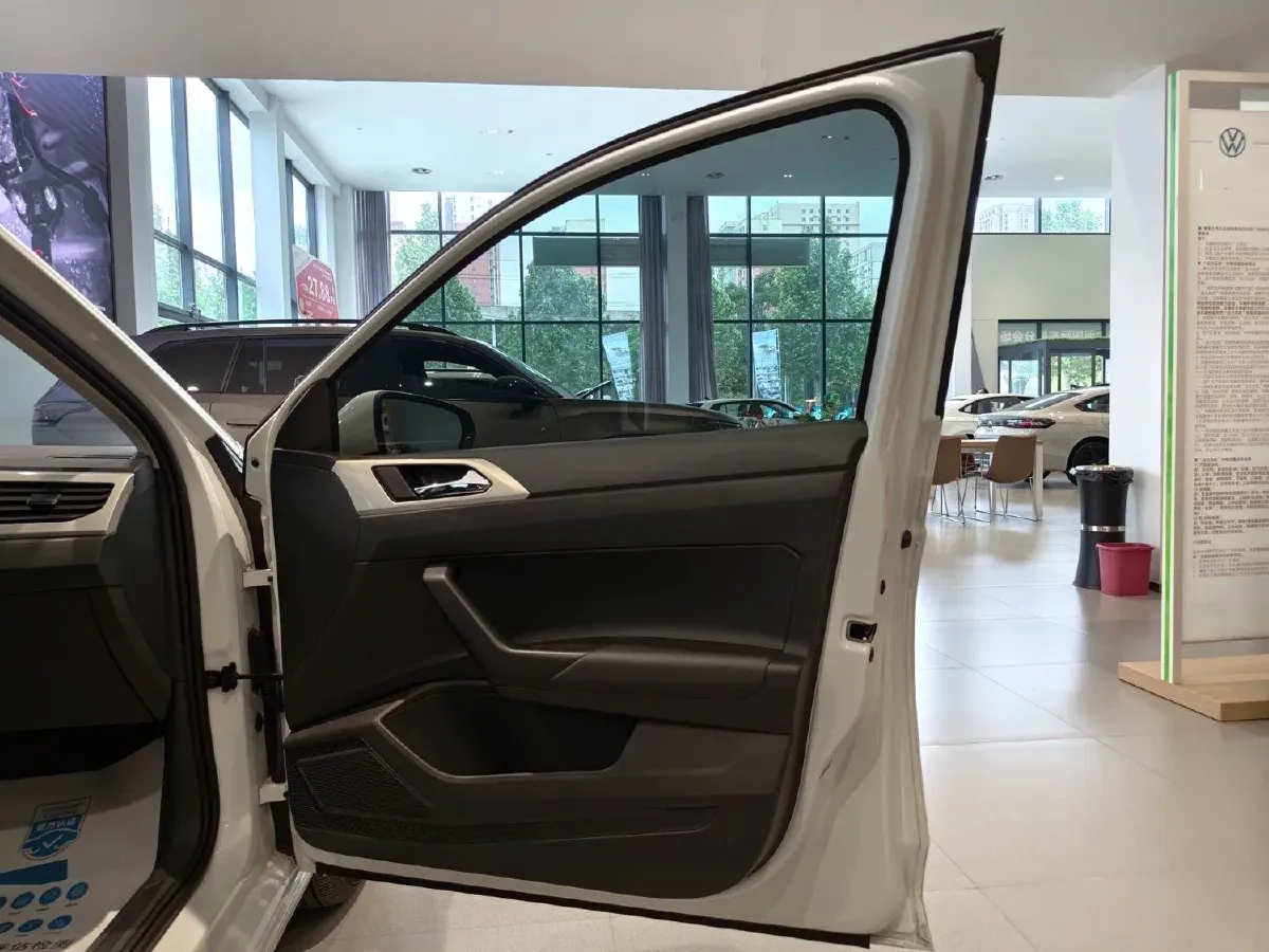 2023 Volkswagen Polo 1.5L 110HP L4 6AT,autocango,china used car exporter,china ev exporter,chinese used car exporter,chinese used ev exporter