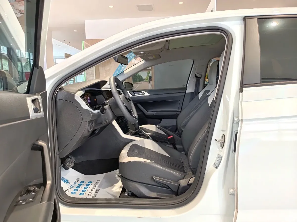 2023 Volkswagen Polo 1.5L 110HP L4 6AT,autocango,china used car exporter,china ev exporter,chinese used car exporter,chinese used ev exporter