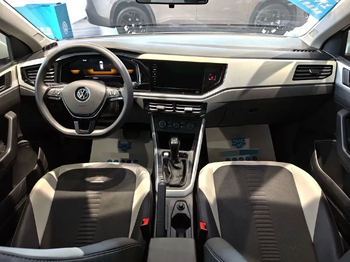 2023 Volkswagen Polo 1.5L 110HP L4 6AT,autocango,china used car exporter,china ev exporter,chinese used car exporter,chinese used ev exporter