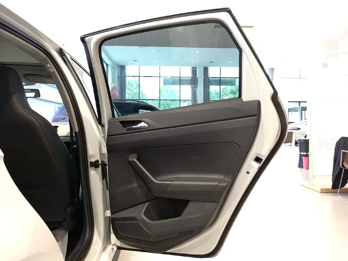 2023 Volkswagen Polo 1.5L 110HP L4 6AT,autocango,china used car exporter,china ev exporter,chinese used car exporter,chinese used ev exporter