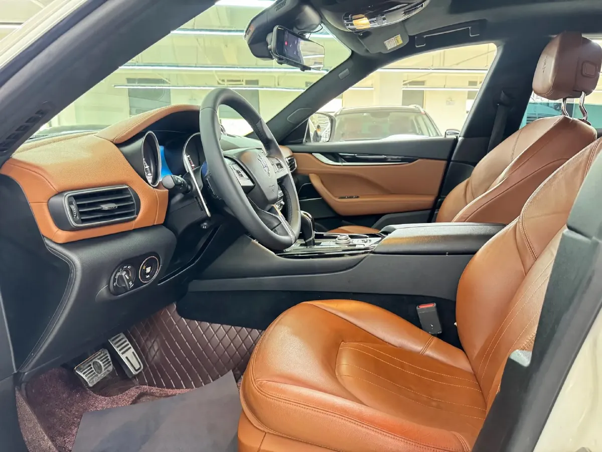 2016 Maserati Levante 3.0T 430HP V6 8AT,autocango,china used car exporter,china ev exporter,chinese used car exporter,chinese used ev exporter