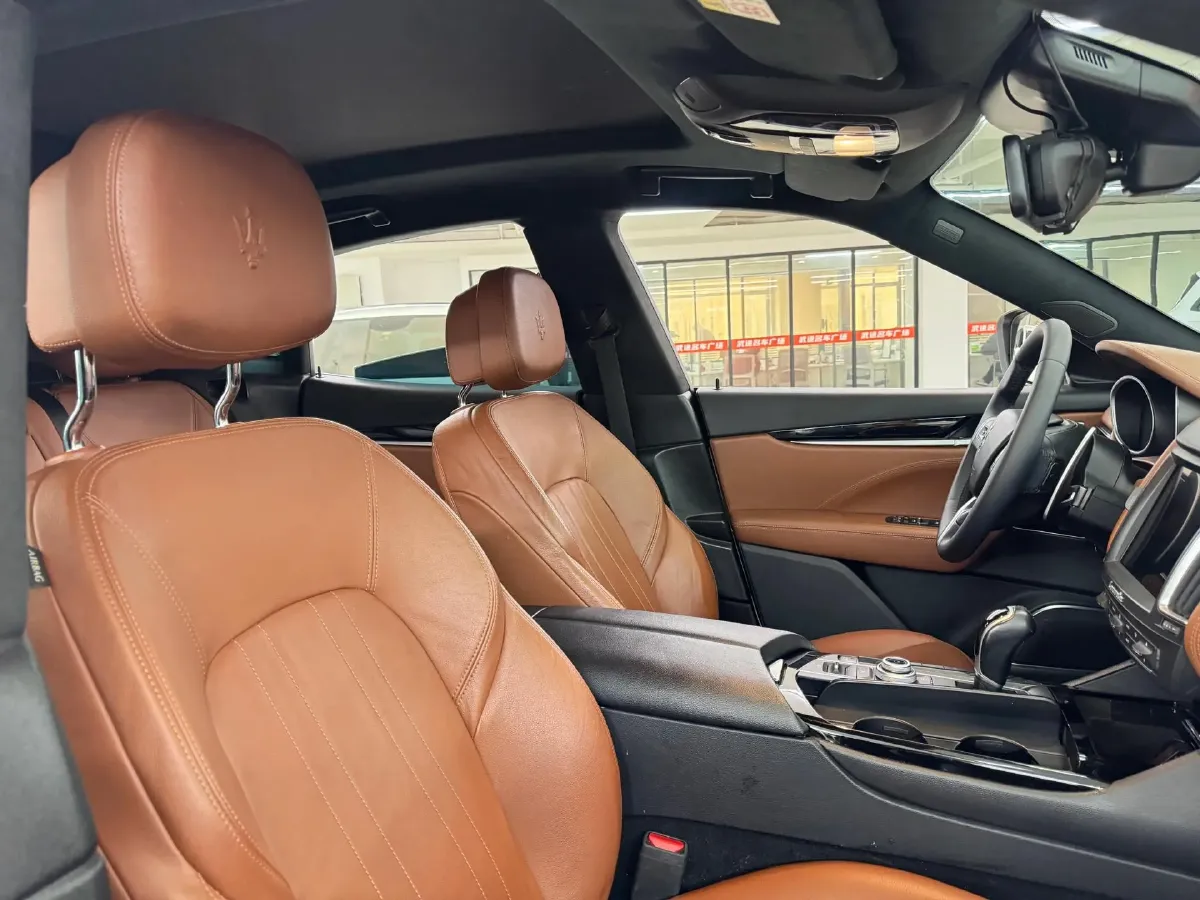 2016 Maserati Levante 3.0T 430HP V6 8AT,autocango,china used car exporter,china ev exporter,chinese used car exporter,chinese used ev exporter